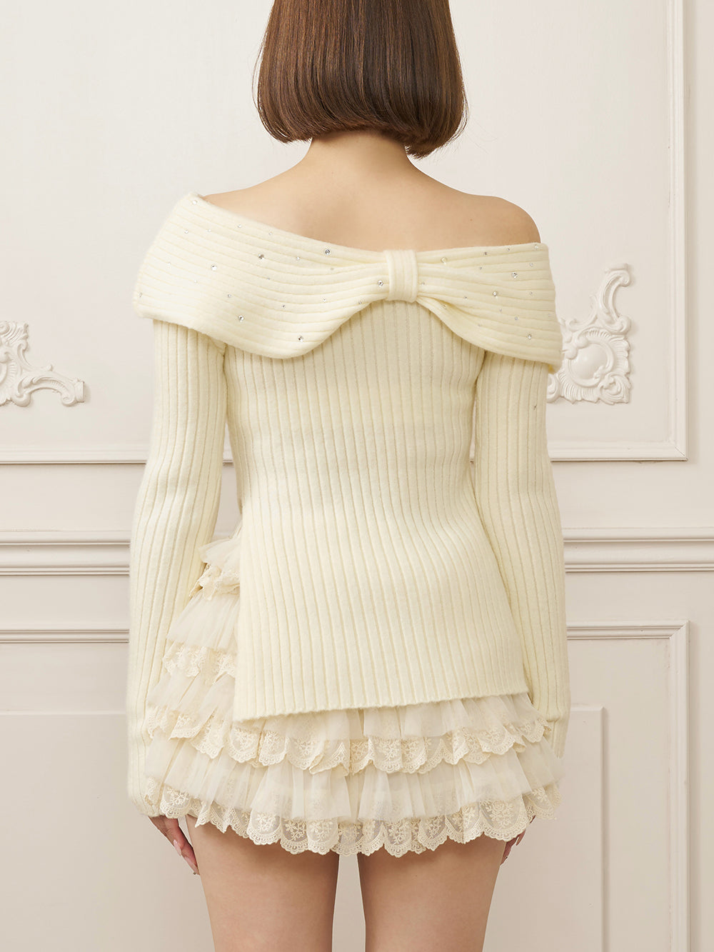 モデル：162cm（着用サイズ：FREE　着用カラー：WHT）