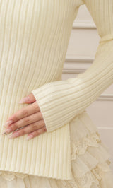 モデル：162cm（着用サイズ：FREE　着用カラー：WHT）