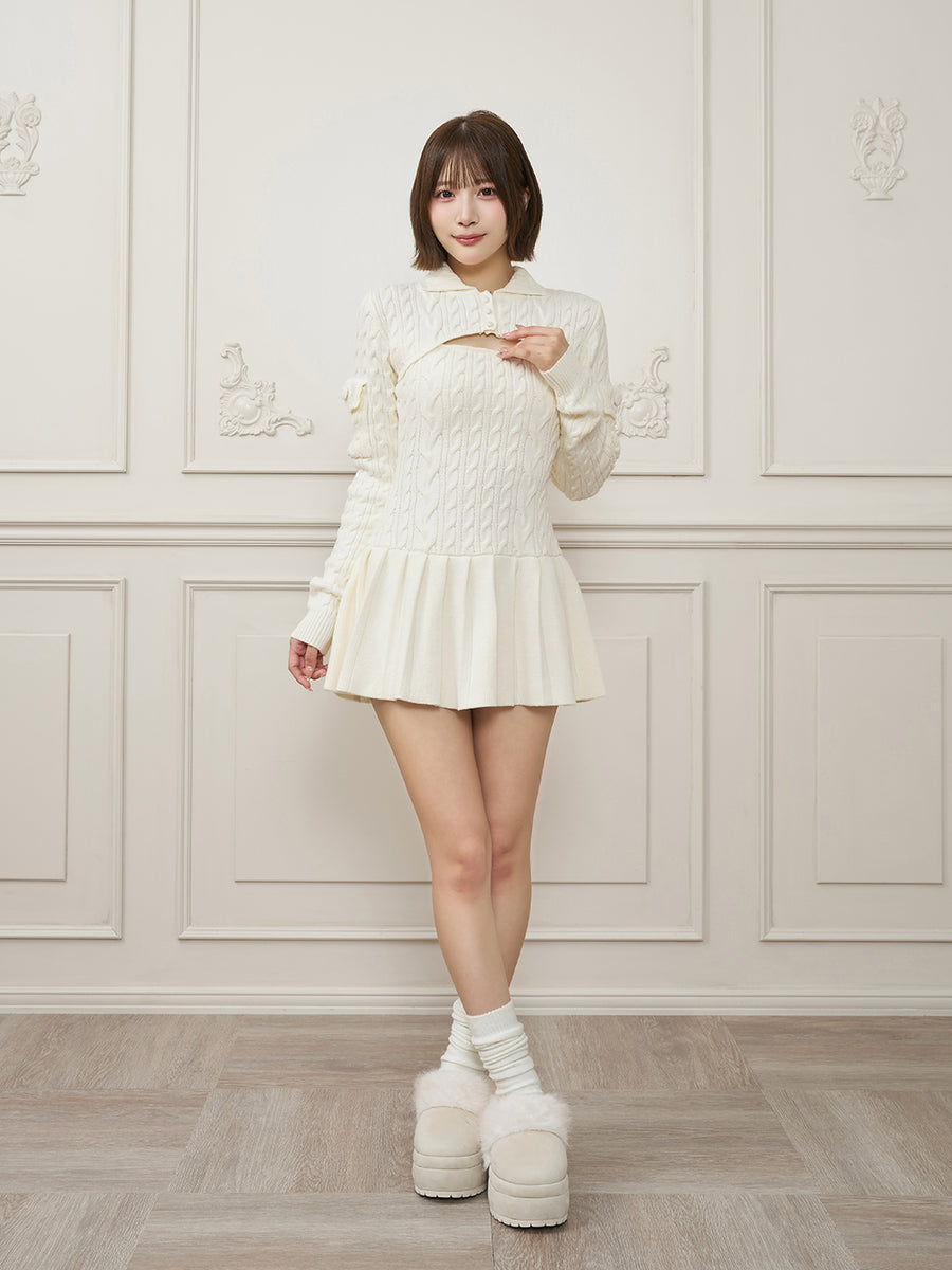 モデル：162cm（着用サイズ：FREE　着用カラー：WHT）