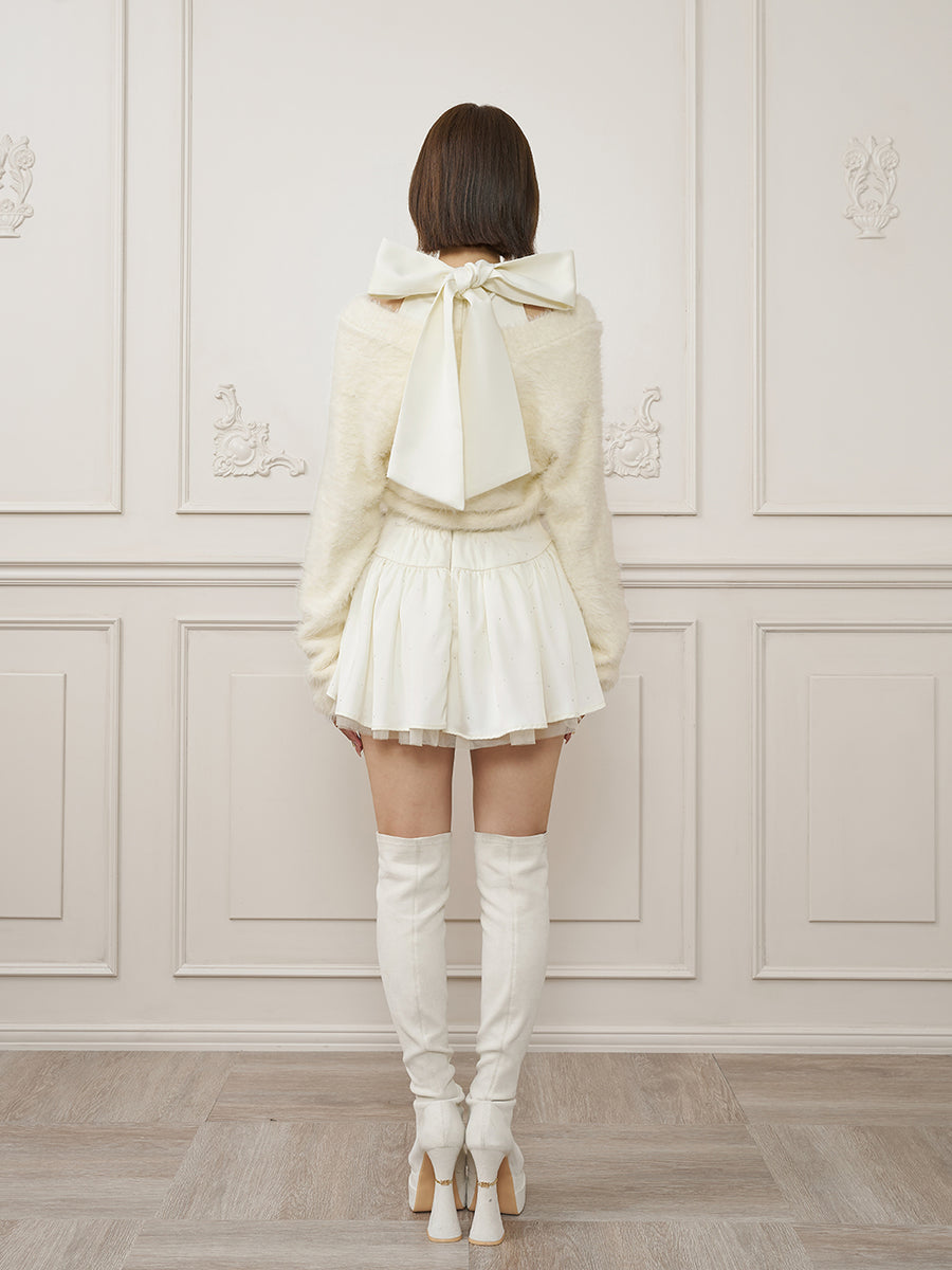 モデル：162cm（着用サイズ：FREE　着用カラー：IVO）