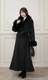 モデル：162cm（着用サイズ：FREE　着用カラー：BLK）
