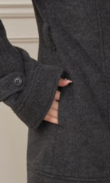 モデル：162cm（着用サイズ：S　着用カラー：GRY）
