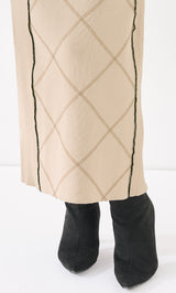 モデル：158cm（着用サイズ：FREE　着用カラー：BEG）