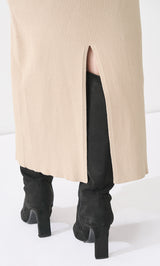 モデル：158cm（着用サイズ：FREE　着用カラー：BEG）