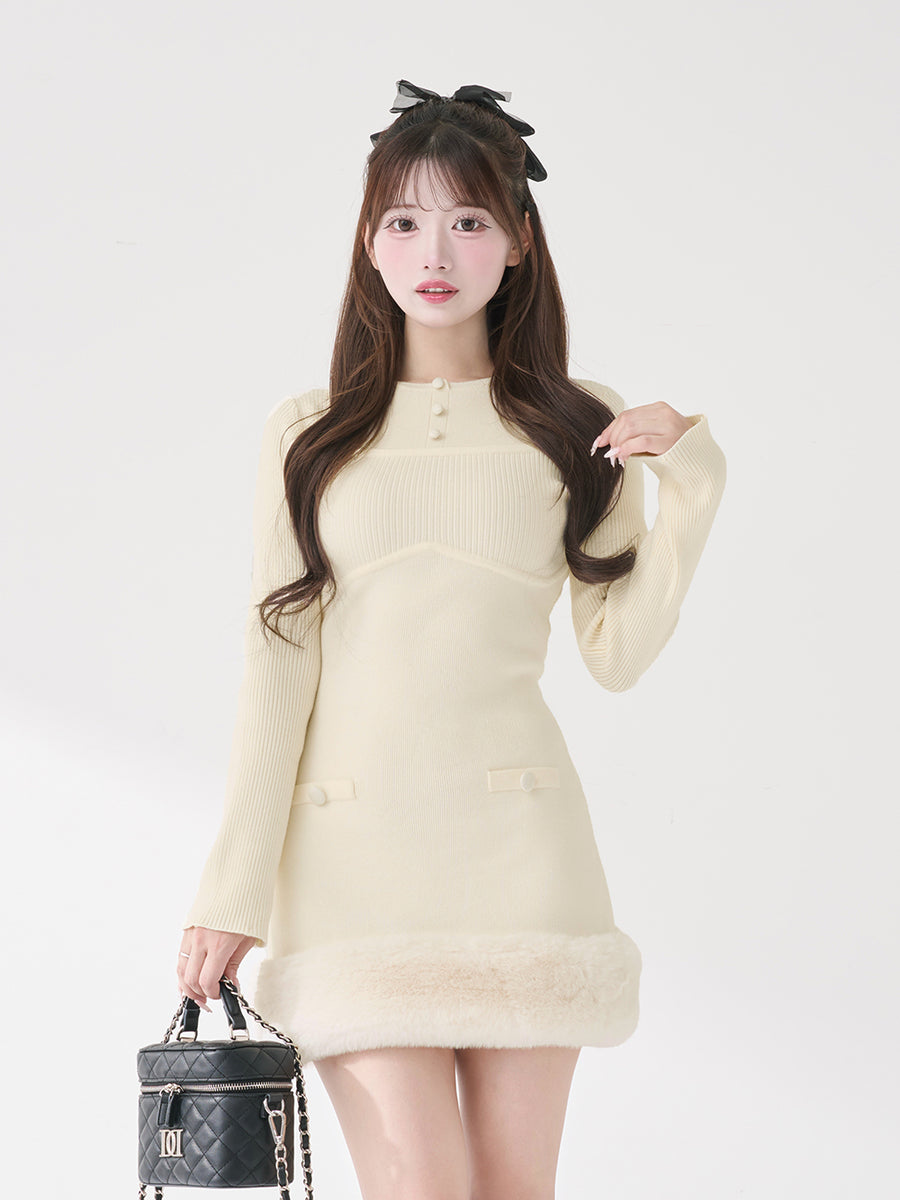 モデル：158cm（着用サイズ：FREE　着用カラー：IVO）