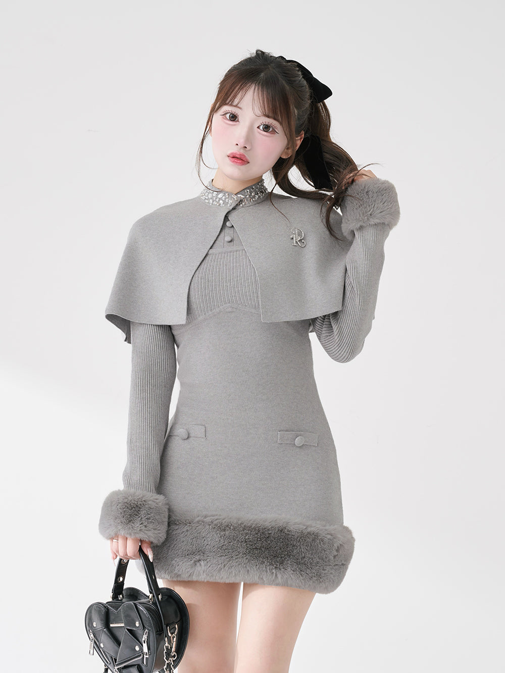 モデル：158cm（着用サイズ：FREE　着用カラー：GRY）