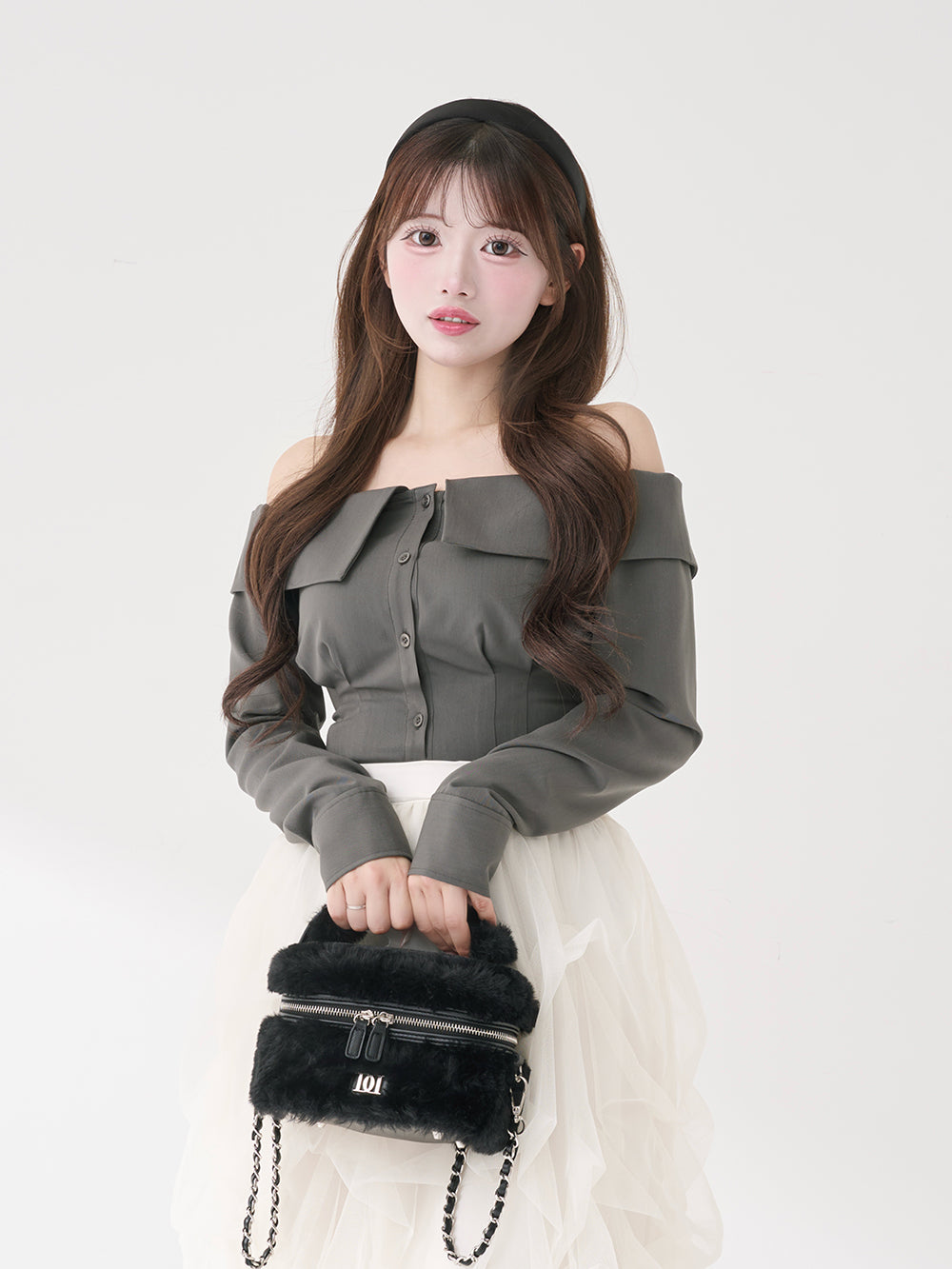 モデル：158cm（着用サイズ：FREE　着用カラー：GRY）