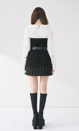 モデル：158cm（着用サイズ：FREE　着用カラー：BLK）