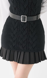 モデル：158cm（着用サイズ：FREE　着用カラー：BLK）