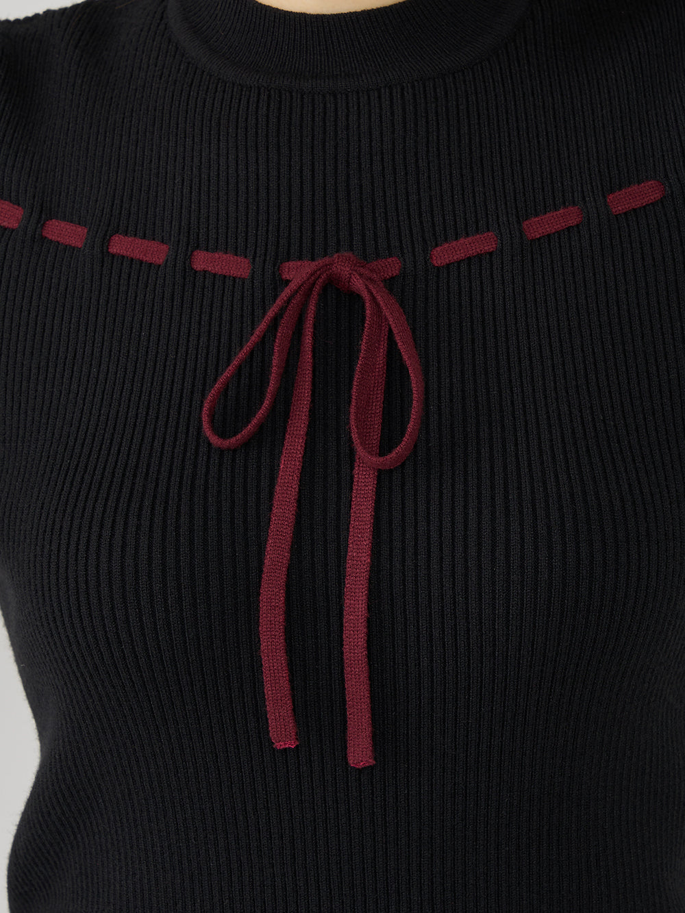 モデル：158cm（着用サイズ：FREE　着用カラー：BLK）