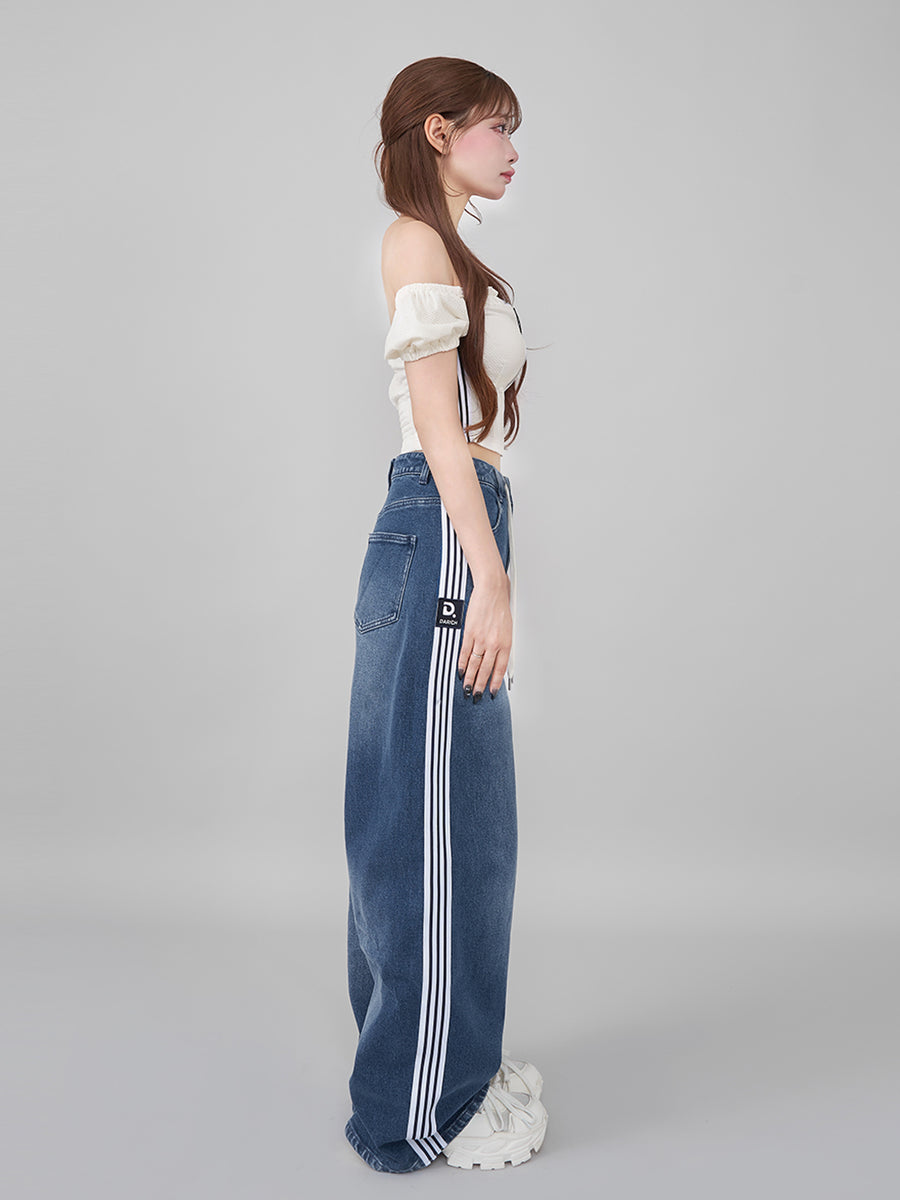 モデル：158cm（着用サイズ：S　着用カラー：BLU）