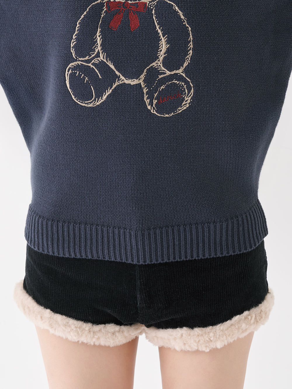 モデル：158cm（着用サイズ：FREE　着用カラー：NVY）