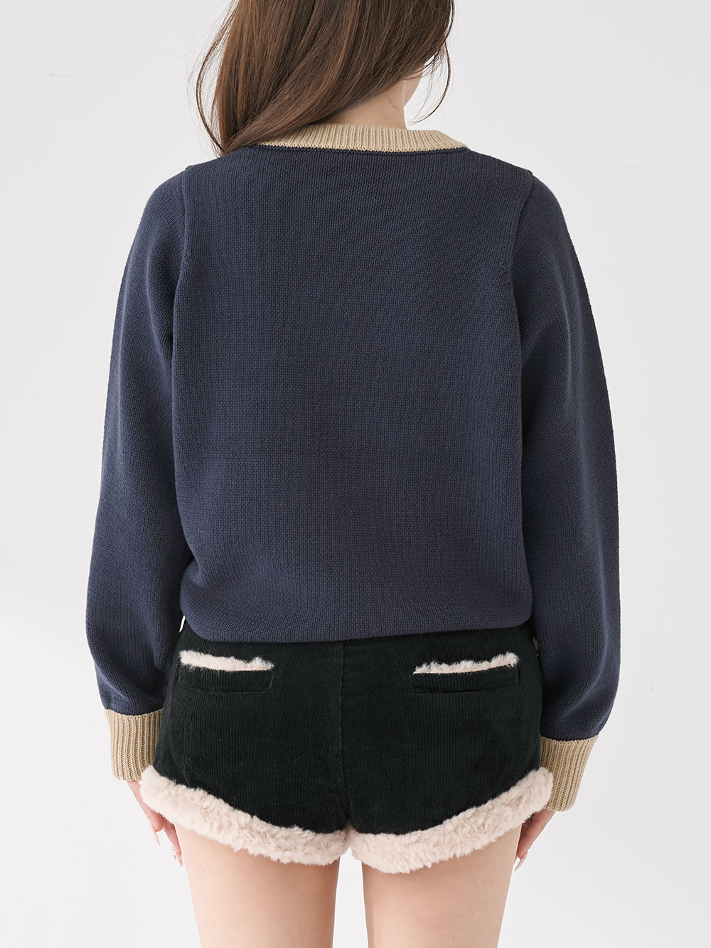 モデル：158cm（着用サイズ：FREE　着用カラー：NVY）