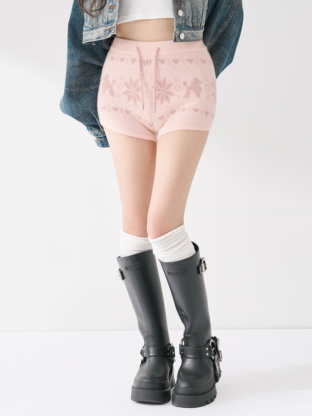 モデル：158cm（着用サイズ：FREE　着用カラー：B-PNK）