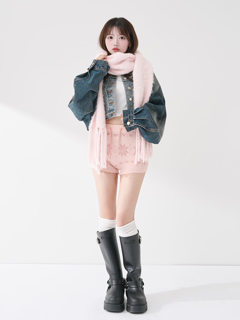 モデル：158cm（着用サイズ：FREE　着用カラー：B-PNK）