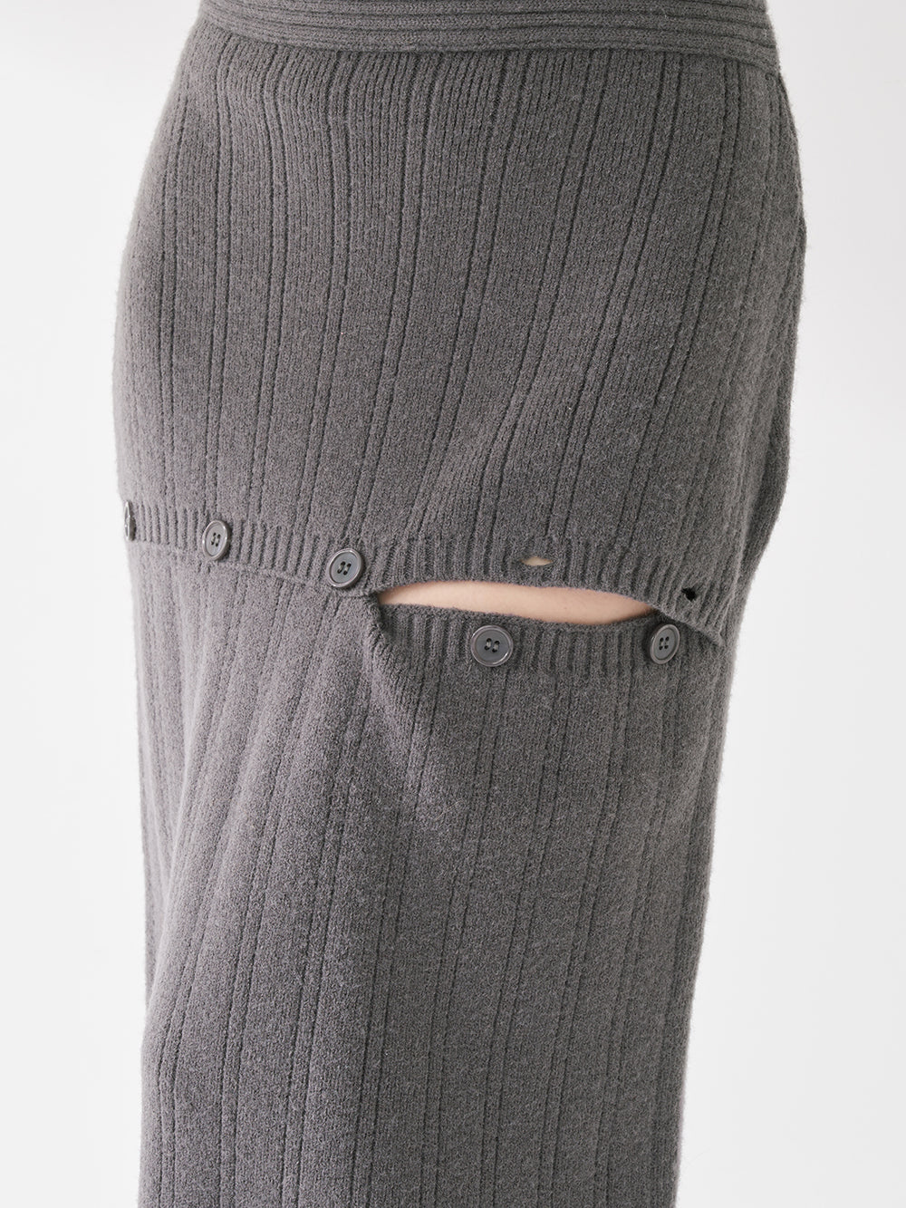 モデル：158cm（着用サイズ：FREE　着用カラー：GRY）