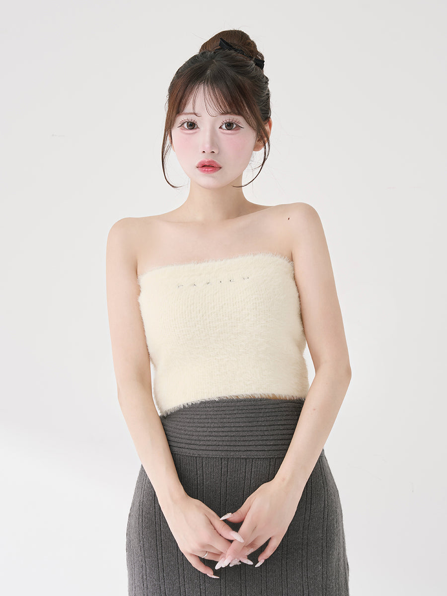 モデル：158cm（着用サイズ：FREE　着用カラー：IVO）