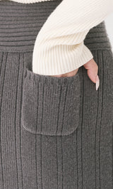 モデル：158cm（着用サイズ：FREE　着用カラー：GRY）