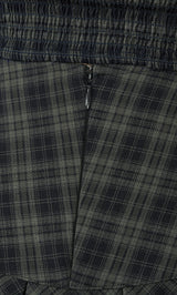 モデル：158cm（着用サイズ：S　着用カラー：GRN）