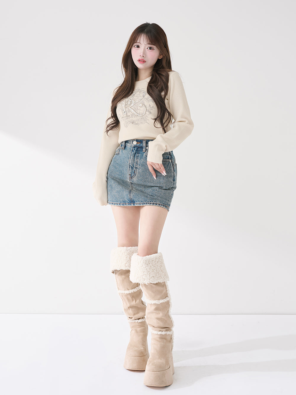 モデル：158cm（着用サイズ：FREE　着用カラー：IVO）