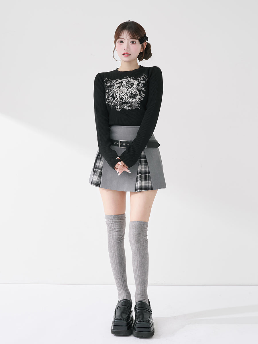 モデル：158cm（着用サイズ：FREE　着用カラー：BLK）