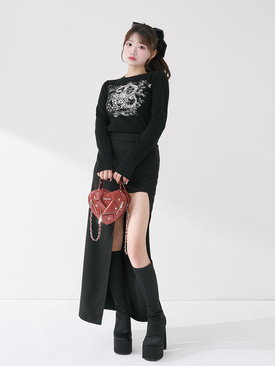 モデル：158cm（着用サイズ：FREE　着用カラー：BLK）