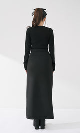 モデル：158cm（着用サイズ：FREE　着用カラー：BLK）