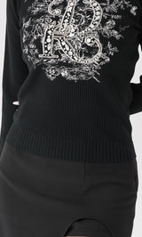 モデル：158cm（着用サイズ：FREE　着用カラー：BLK）