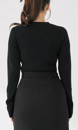 モデル：158cm（着用サイズ：FREE　着用カラー：BLK）