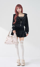 モデル：158cm（着用サイズ：FREE　着用カラー：BLK）