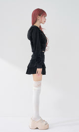 モデル：158cm（着用サイズ：FREE　着用カラー：BLK）