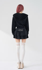 モデル：158cm（着用サイズ：FREE　着用カラー：BLK）