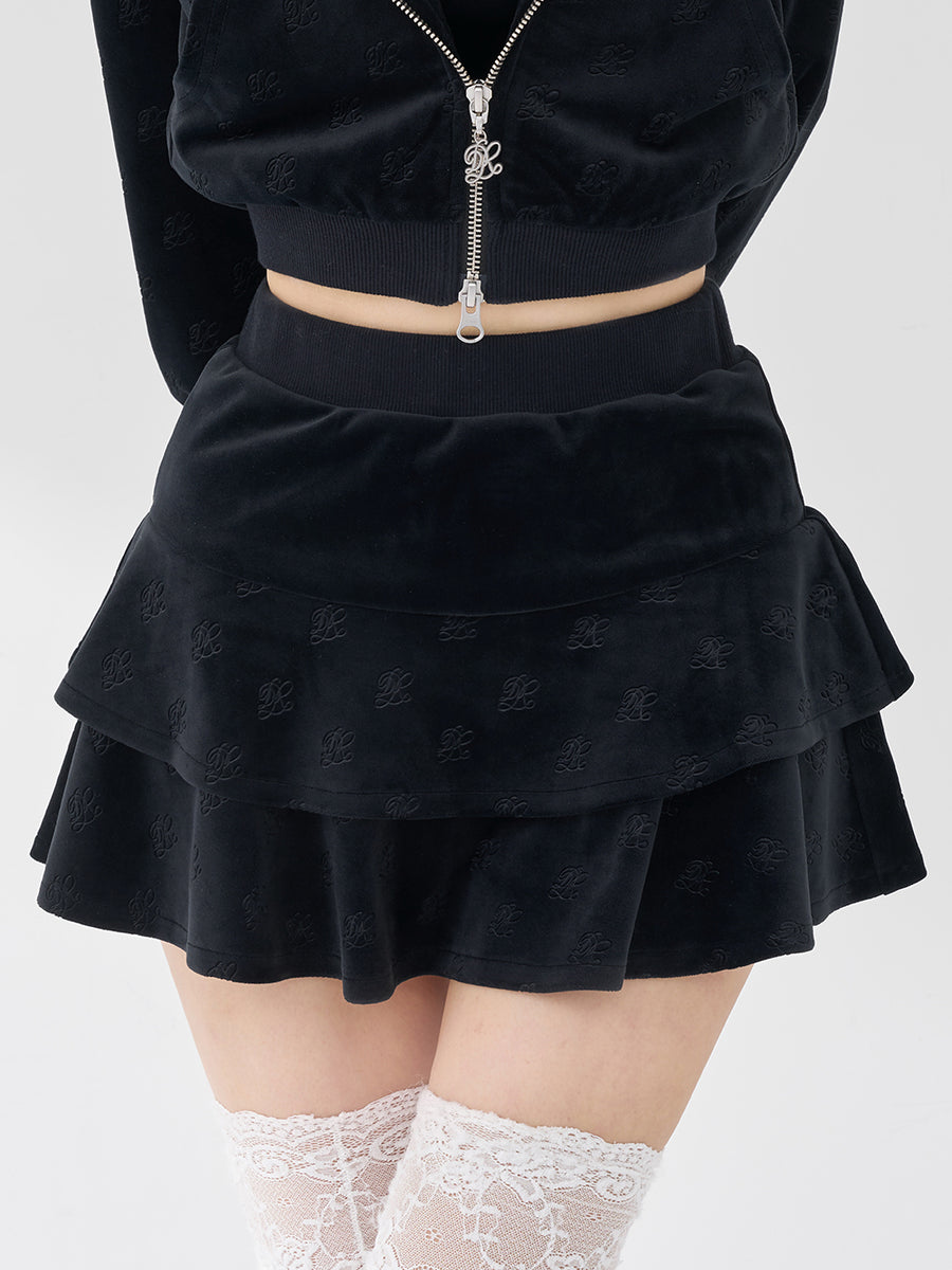 モデル：158cm（着用サイズ：FREE　着用カラー：BLK）