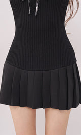 モデル：158cm（着用サイズ：FREE　着用カラー：BLK)