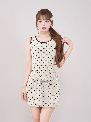 モデル：158cm（着用サイズ：FREE　着用カラー：IVO)