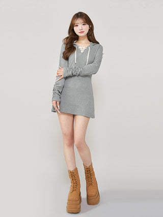 モデル：158cm（着用サイズ：FREE　着用カラー：GRY）