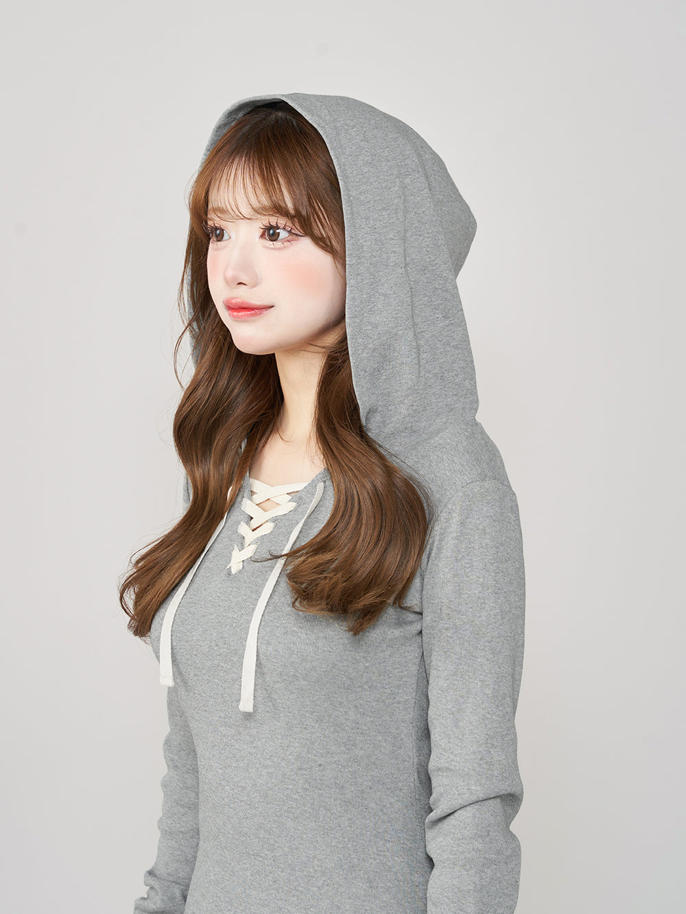 モデル：158cm（着用サイズ：FREE　着用カラー：GRY）