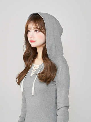 モデル：158cm（着用サイズ：FREE　着用カラー：GRY）