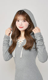モデル：158cm（着用サイズ：FREE　着用カラー：GRY）
