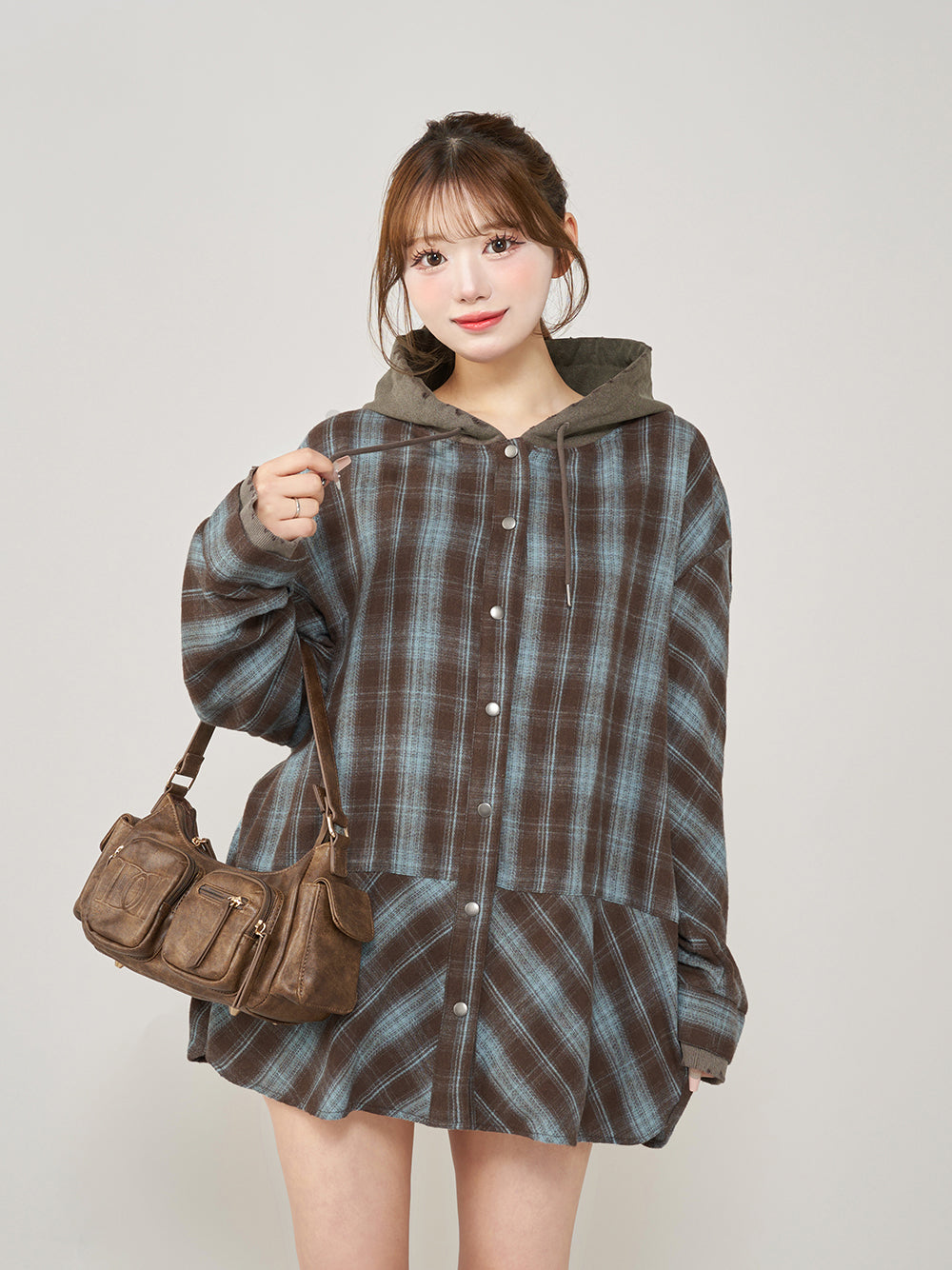 モデル：158cm（着用サイズ：FREE　着用カラー：BRN）