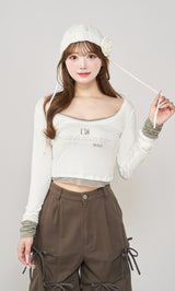 モデル：158cm（着用サイズ：FREE　着用カラー：WHT）