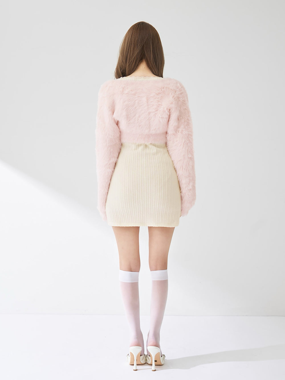 モデル：158cm（着用サイズ：FREE　着用カラー：IVO）