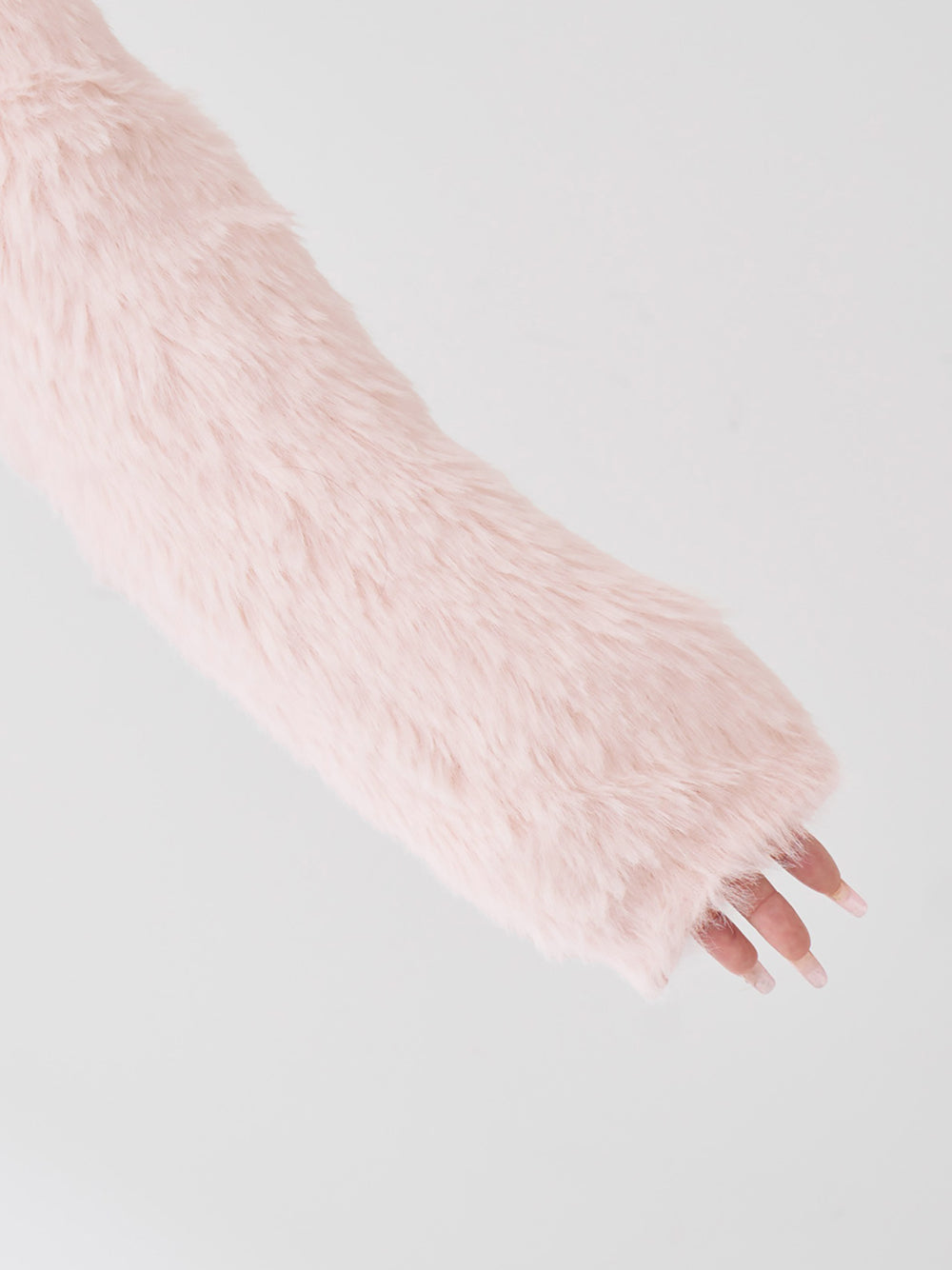 モデル：158cm（着用サイズ：FREE　着用カラー：IVO）