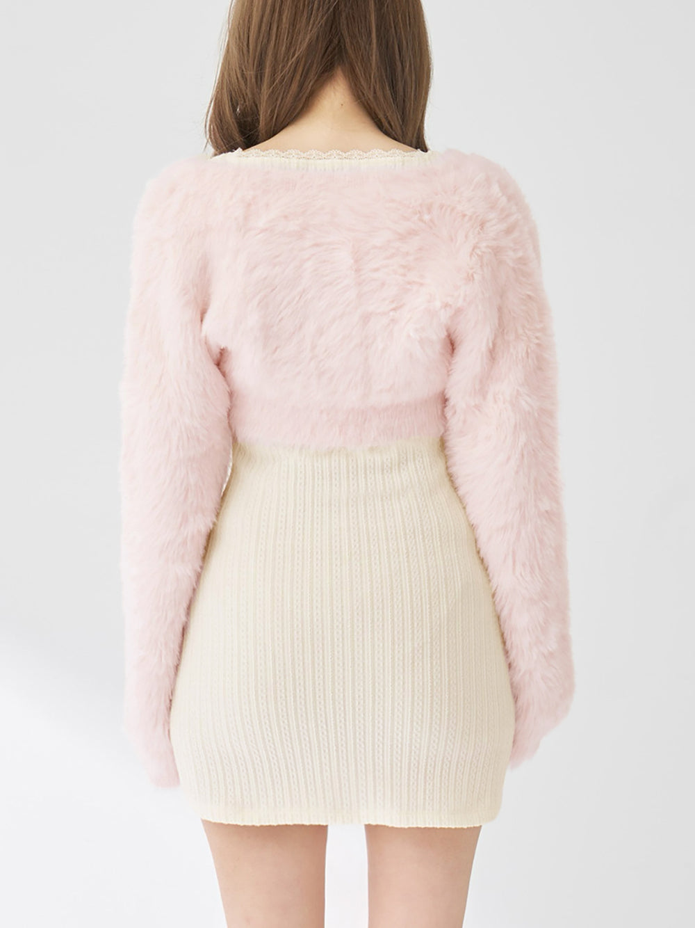 モデル：158cm（着用サイズ：FREE　着用カラー：IVO）