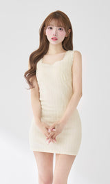 モデル：158cm（着用サイズ：FREE　着用カラー：IVO）