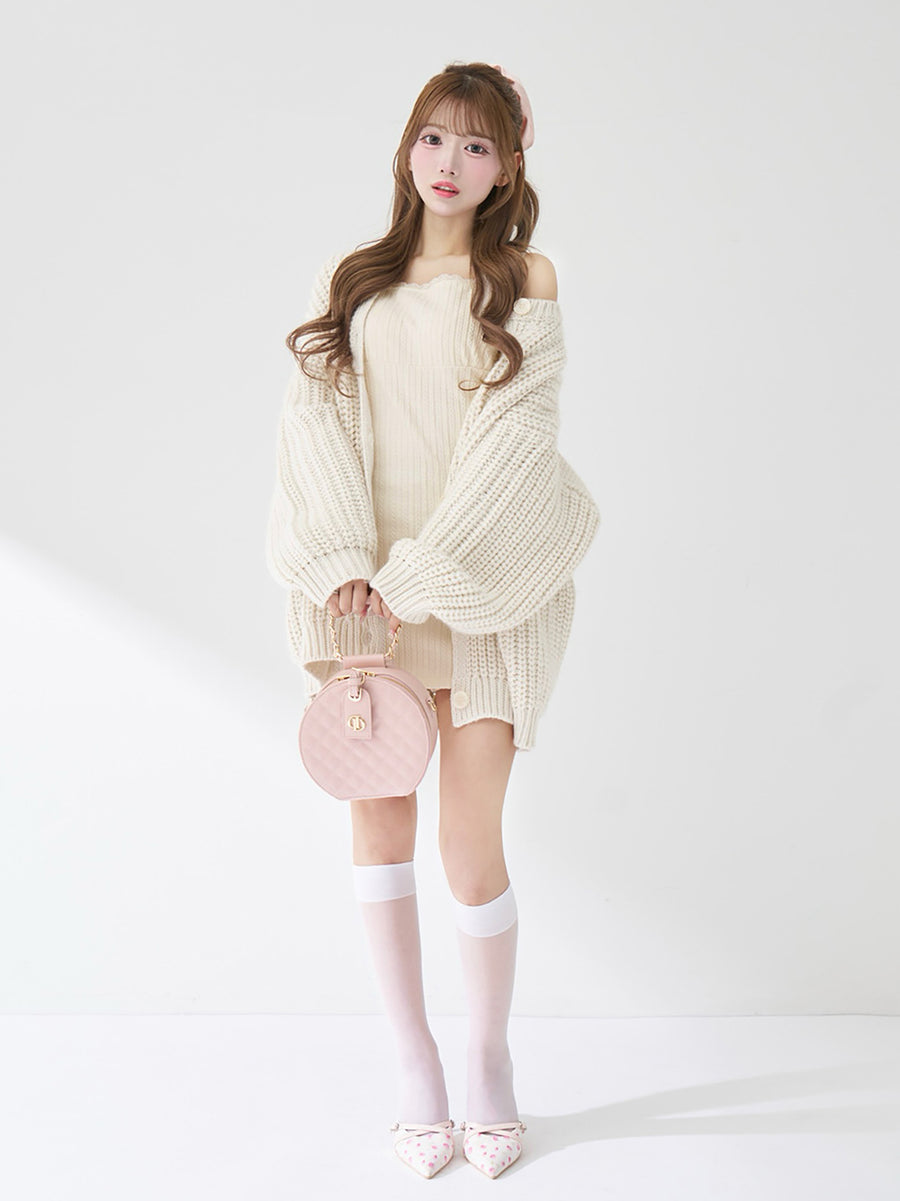 モデル：158cm（着用サイズ：FREE　着用カラー：IVO）