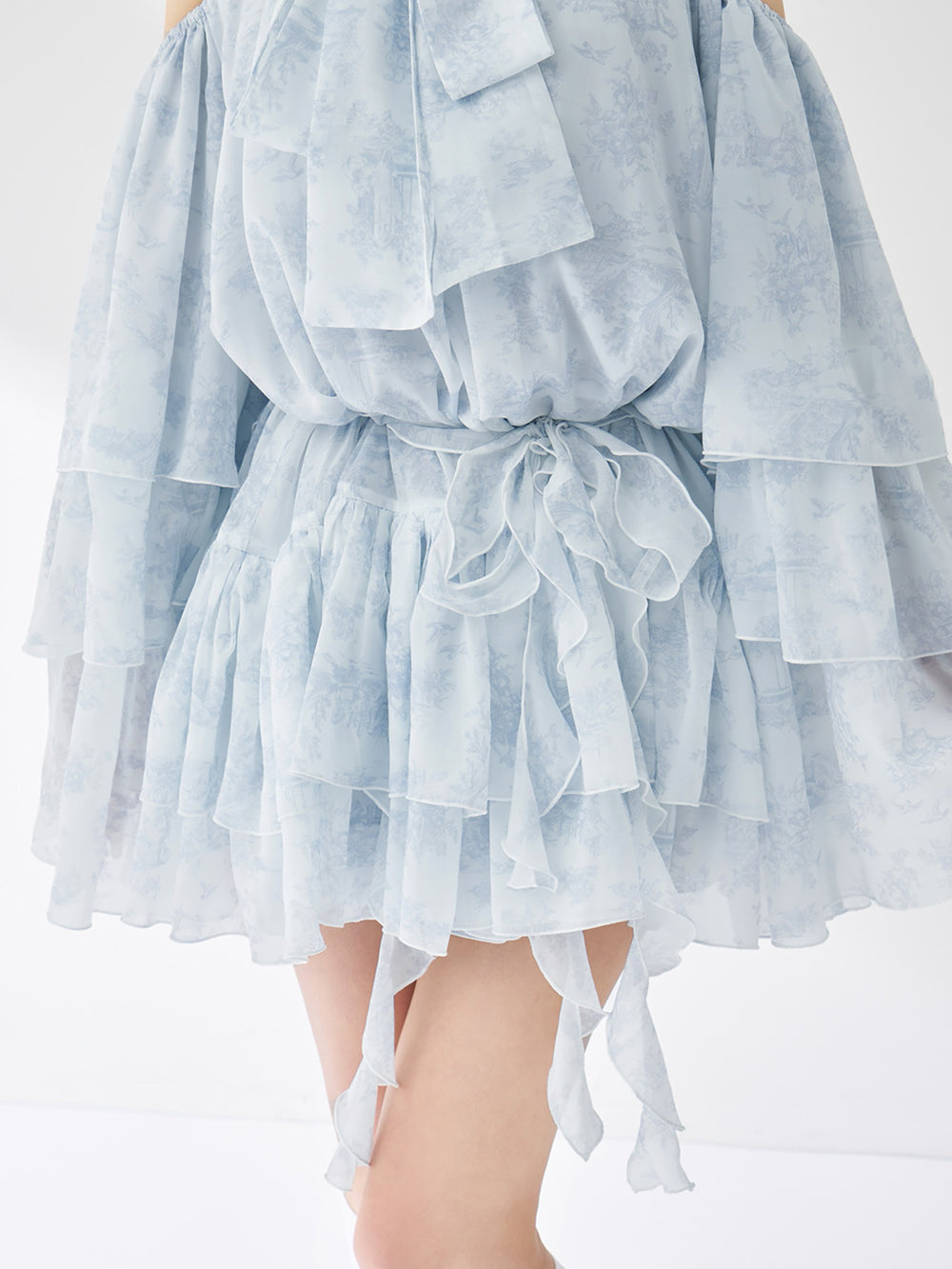 モデル：158cm（着用サイズ：FREE　着用カラー：SAX）