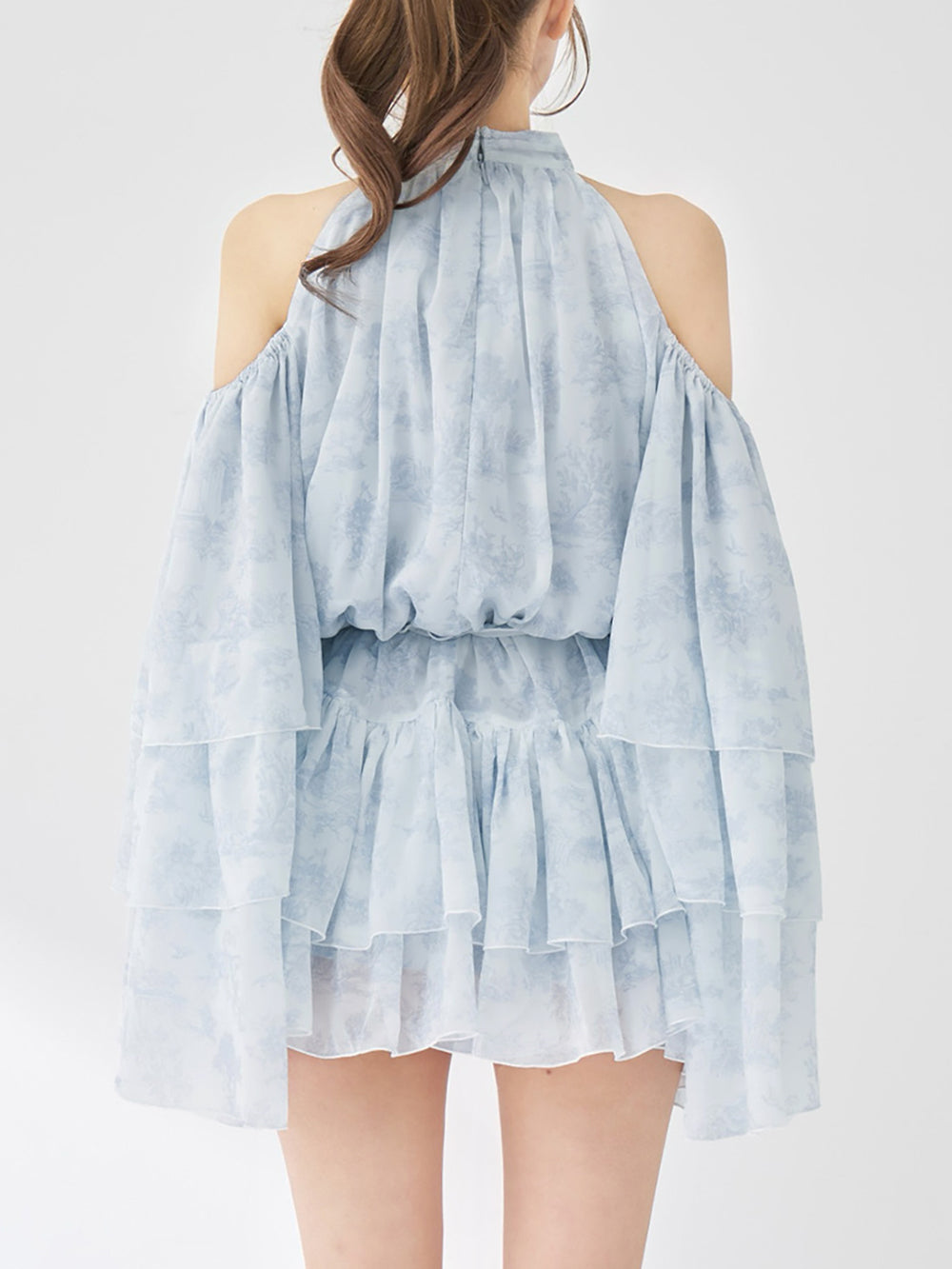 モデル：158cm（着用サイズ：FREE　着用カラー：SAX）