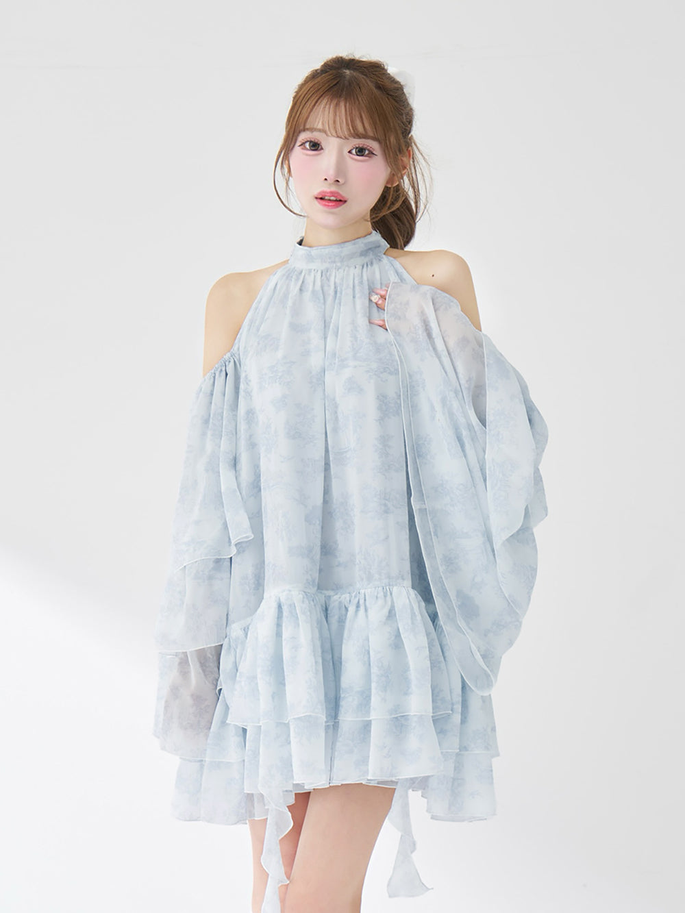 モデル：158cm（着用サイズ：FREE　着用カラー：SAX）