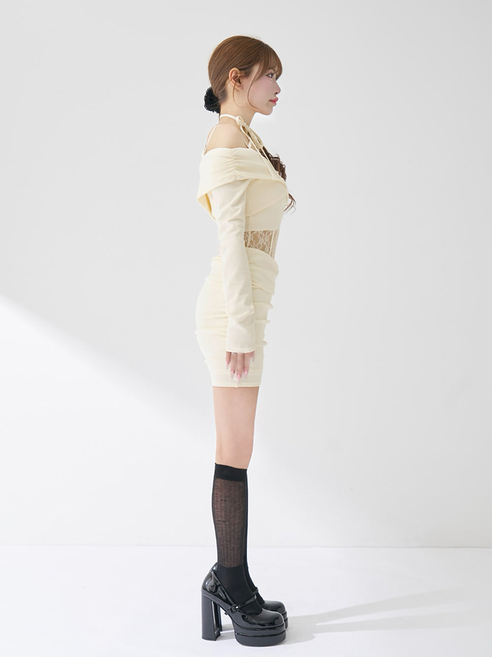 モデル：158cm（着用サイズ：FREE　着用カラー：IVO）